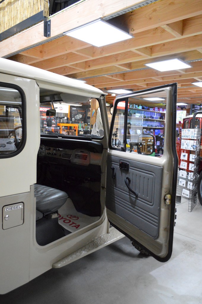 Toyota Land Cruiser BJ43 beige - 1980 - 15