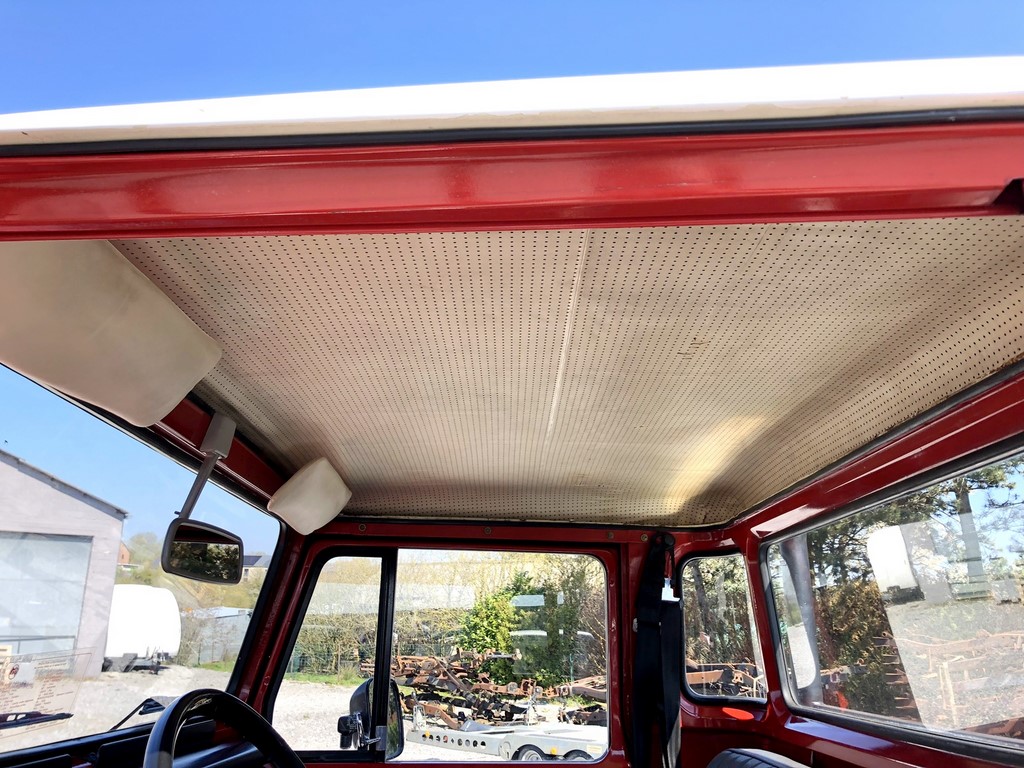 Toyota Land Cruiser FJ45 rouge - 1979 - 15