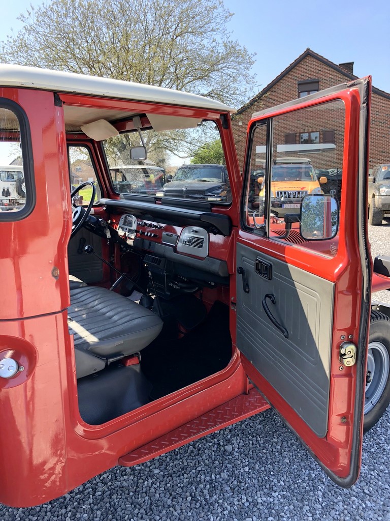 Toyota Land Cruiser FJ45 rouge - 1979 - 20