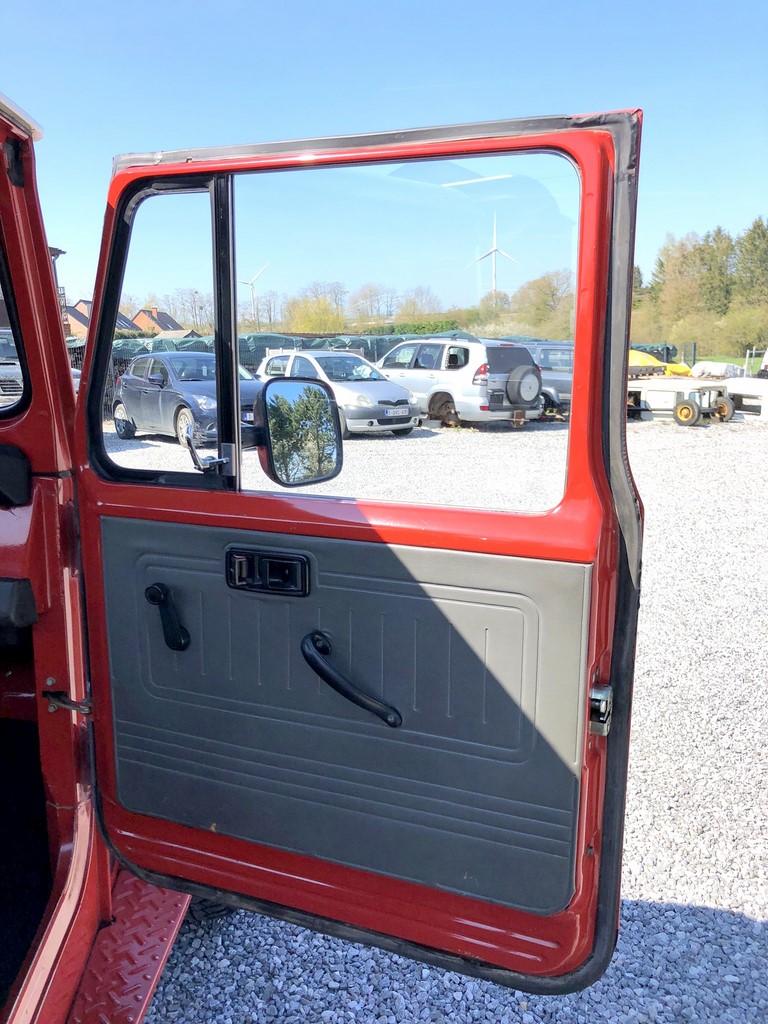 Toyota Land Cruiser FJ45 rouge - 1979 - 21